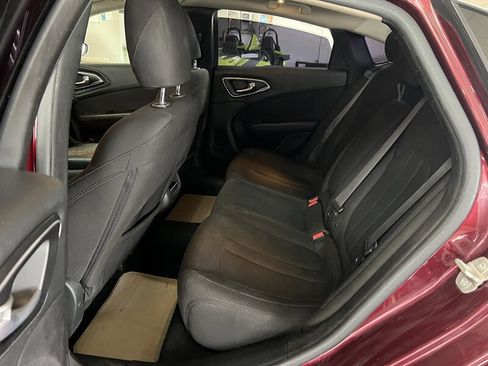 Used 2015 Chrysler 200 Limited w/ Convenience Group image 13