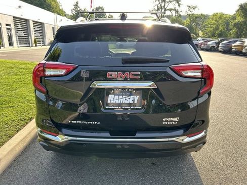 Used 2024 GMC Terrain Denali AWD/4WD image 7