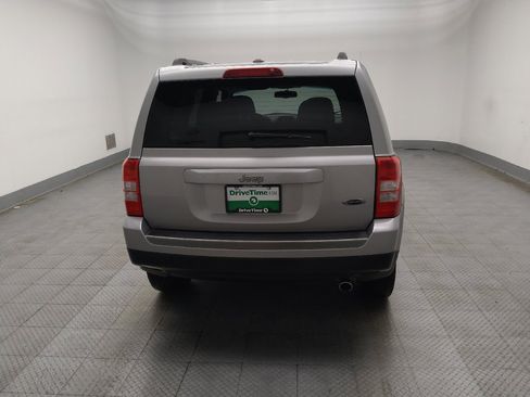 Used 2016 Jeep Patriot Sport w/ Power Value Group FWD image 7