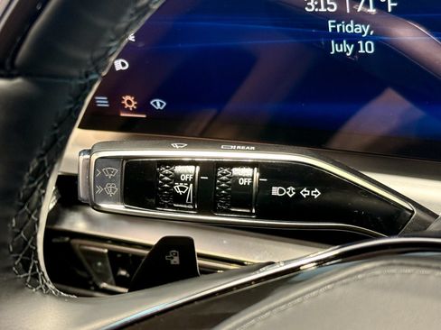 New 2026 Cadillac Lyriq Signature Sport w/ LPO, Bronce Accent Package AWD/4WD image 29