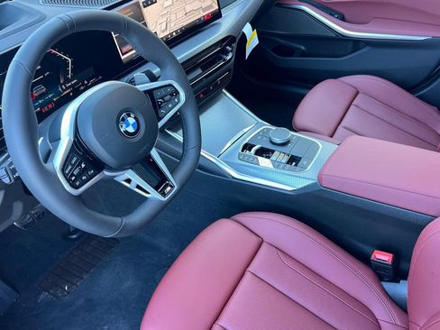 Used 2026 BMW 330i Sedan w/ M Sport Package RWD image 4
