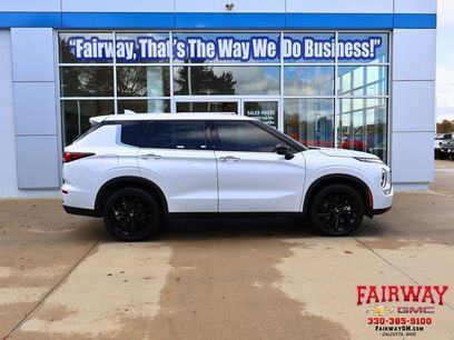 Used 2023 Mitsubishi Outlander SE