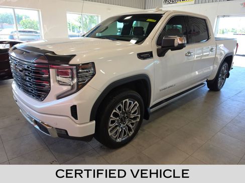 Used 2023 GMC Sierra 1500 Denali Ultimate AWD/4WD image 1