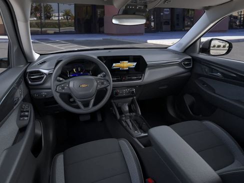 New 2026 Chevrolet TrailBlazer LT FWD image 15