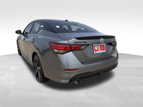 Used 2023 Nissan Sentra SR w/ Midnight Edition Package FWD image 8
