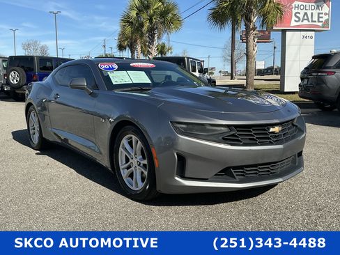 Used 2019 Chevrolet Camaro LS image 7