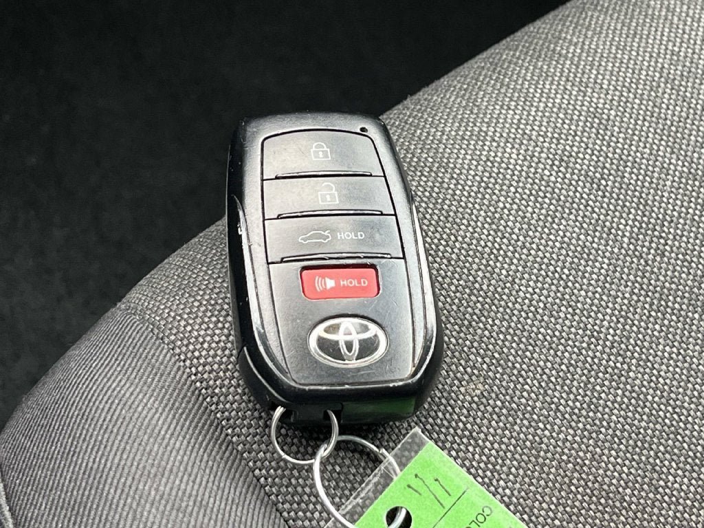 Used 2025 Toyota Camry LE FWD image 30