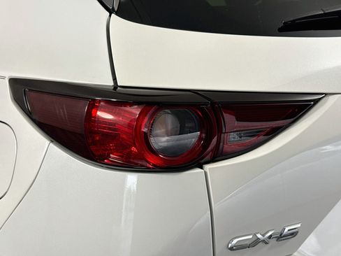 Used 2018 MAZDA CX-5 Touring w/ Preferred Equipment Package FWD image 36