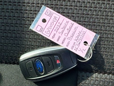 Used 2022 Subaru Outback Premium AWD/4WD image 38