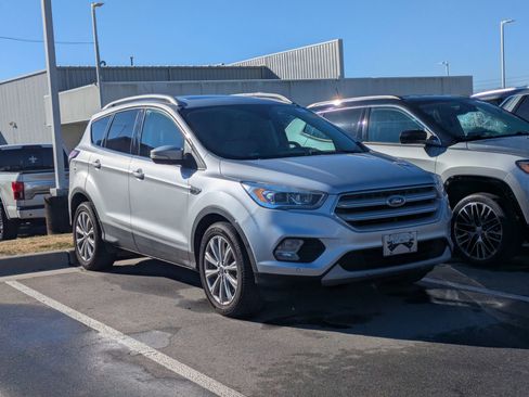 Certified 2018 Ford Escape Titanium image 2
