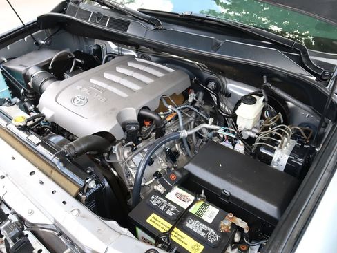 Used 2010 Toyota Tundra 4x4 Double Cab image 47