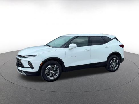 Used 2026 Chevrolet Blazer LT AWD/4WD image 6