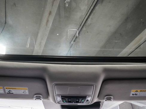 Used 2024 Acura RDX SH-AWD w/ Technology Package image 18