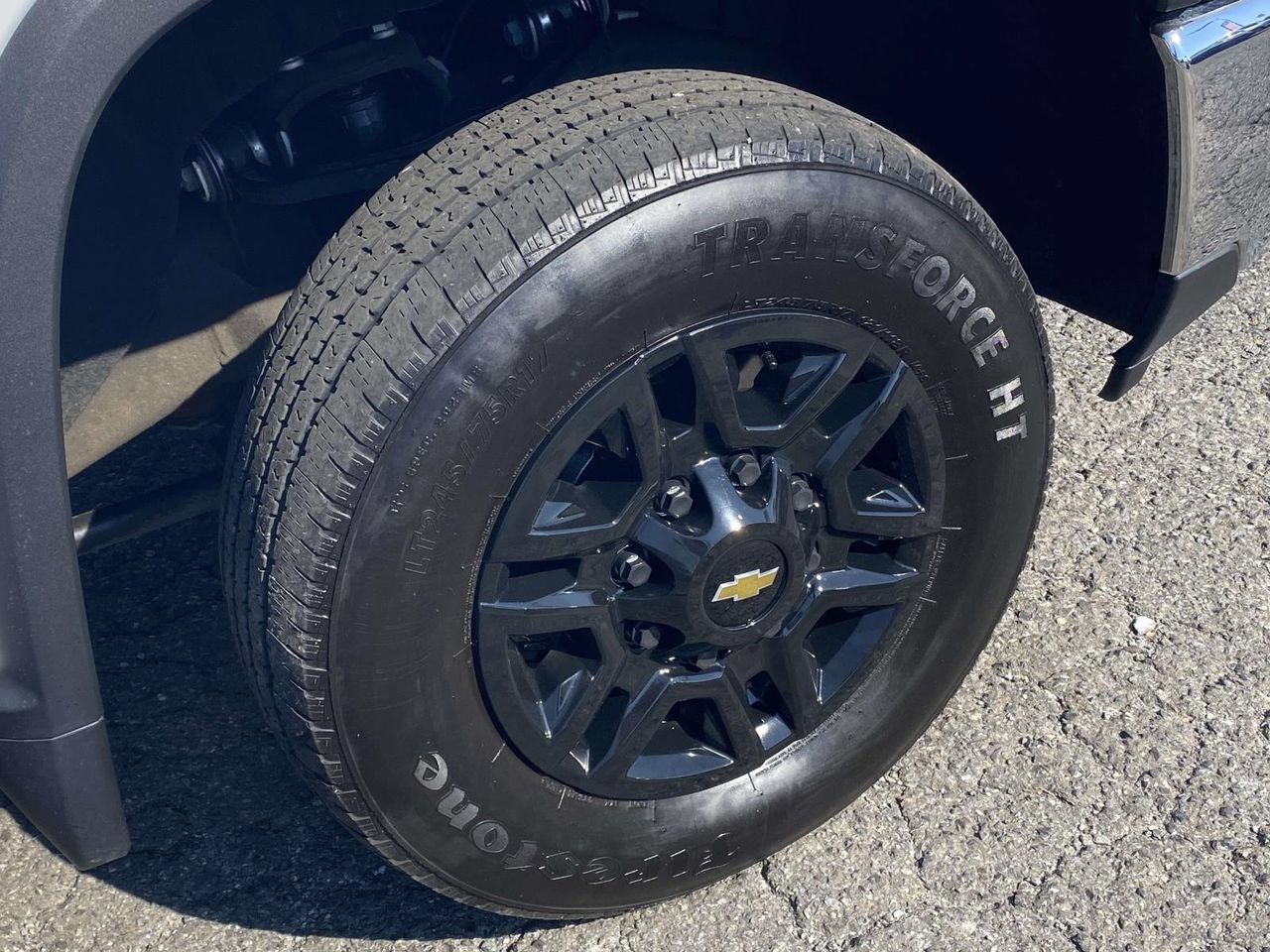 Used 2025 Chevrolet Silverado 2500 LT w/ Convenience Package AWD/4WD image 11