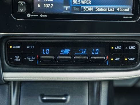 Used 2018 Toyota Corolla iM w/ All-Weather Mat Package FWD image 21