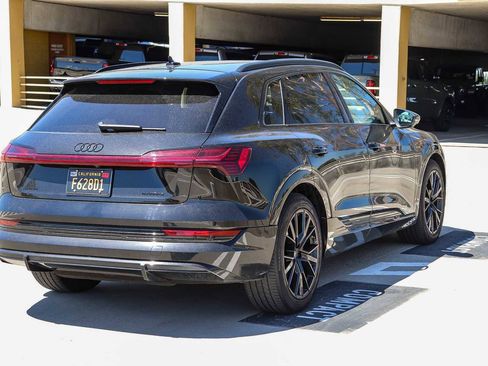 Used 2023 Audi e-tron Chronos AWD/4WD image 4