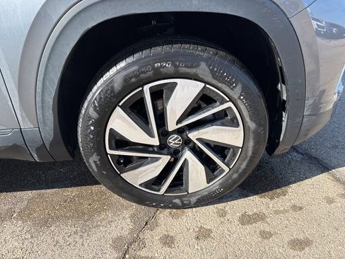 Used 2024 Volkswagen Atlas SE FWD image 15