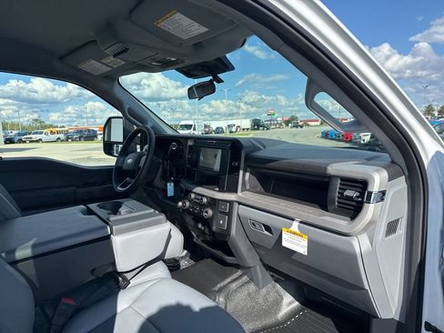 New 2026 Ford F350 XL w/ XL Chrome Package image 20