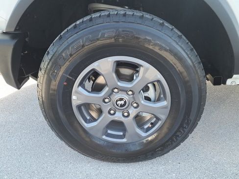 Certified 2025 Ford Bronco Big Bend image 4