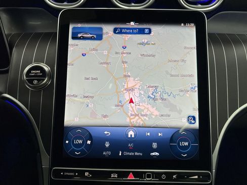 Used 2025 Mercedes-Benz GLC 300 4MATIC image 33