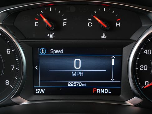 Used 2024 Chevrolet Equinox LT FWD image 33