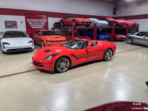 Used 2018 Chevrolet Corvette Stingray Convertible w/ 2LT Preferred Equipment Group image 30