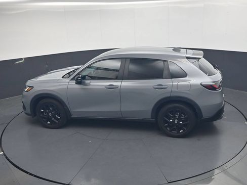Certified 2025 Honda HR-V Sport image 30