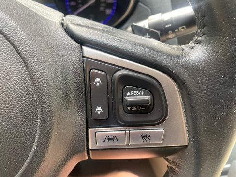 Used 2017 Subaru Outback 3.6R Limited AWD/4WD image 11