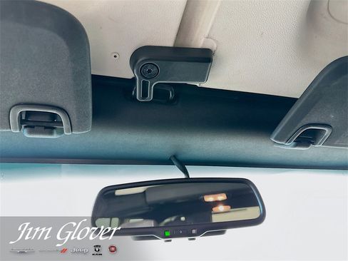 Used 2017 Jeep Wrangler Unlimited Sahara w/ Connectivity Group image 34