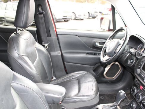 Used 2017 Jeep Renegade Limited AWD/4WD image 11