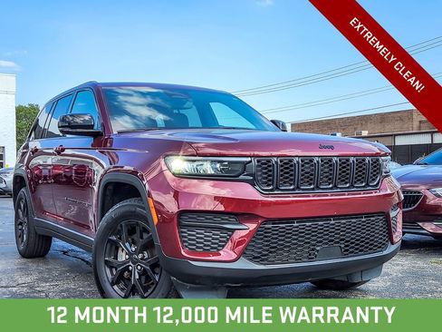 Used 2024 Jeep Grand Cherokee Altitude AWD/4WD image 1
