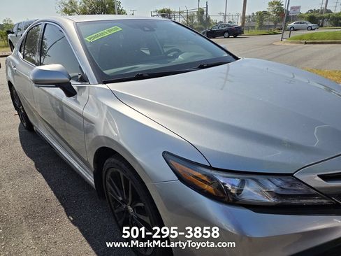 Used 2024 Toyota Camry XSE FWD image 8