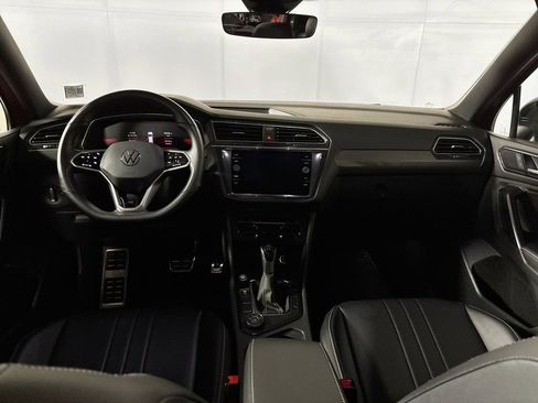 Used 2024 Volkswagen Tiguan SE R-Line AWD/4WD image 12