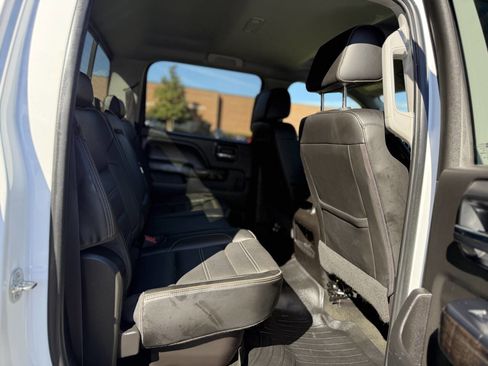 Used 2016 GMC Sierra 3500 Denali w/ Duramax Plus Package image 15