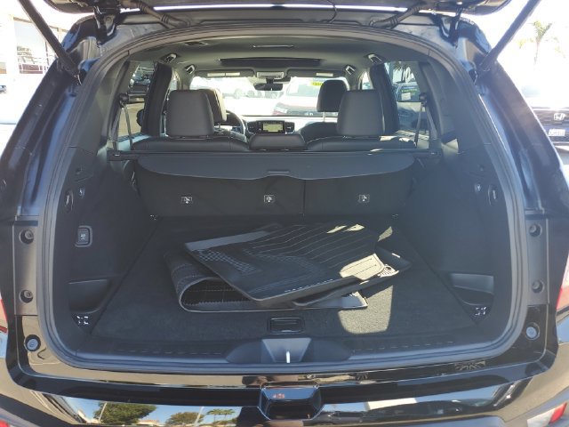 Certified 2025 Honda Passport Black Edition image 9