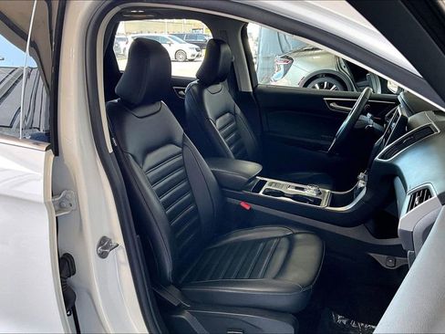 Certified 2023 Ford Edge SEL w/ Convenience Package AWD/4WD image 7