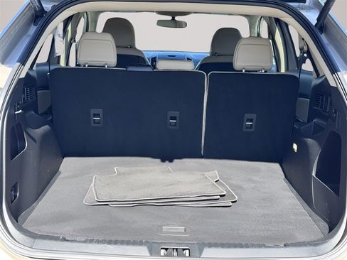 Used 2018 Ford Edge SEL w/ Equipment Group 201A image 35