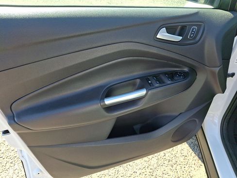 Used 2017 Ford Escape SE AWD/4WD image 23