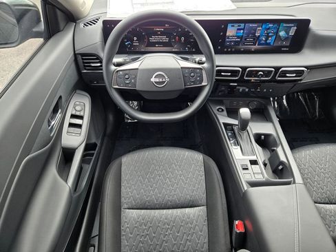 New 2026 Nissan Sentra SV w/ Floor Mat Package FWD image 8