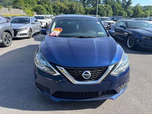 Used 2019 Nissan Sentra SV FWD image 2