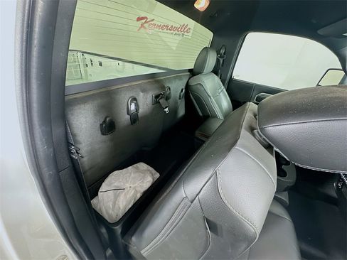 Used 2024 RAM 3500 Tradesman w/ Chrome Appearance Group image 12