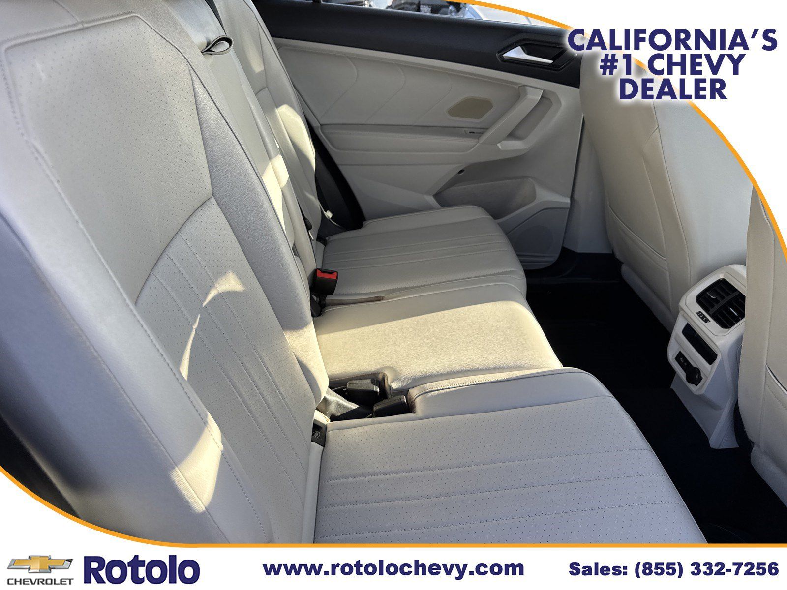 Used 2022 Volkswagen Tiguan SE AWD/4WD image 10