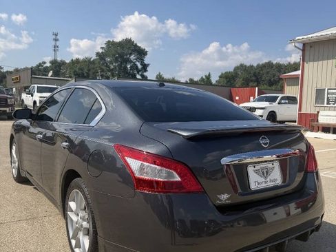 Used 2011 Nissan Maxima 3.5 SV w/ Monitor Pkg FWD image 11