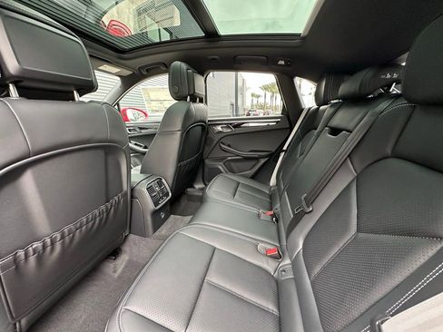 Used 2026 Porsche Macan Turbo image 35