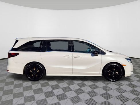 Certified 2023 Honda Odyssey Sport image 6