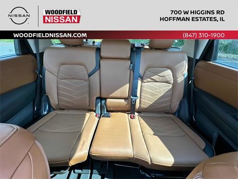 New 2025 Nissan Pathfinder Platinum w/ Cargo Package image 9