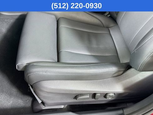 Used 2025 Subaru Outback Limited image 24