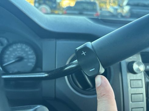 Used 2017 Toyota Tundra SR RWD image 30