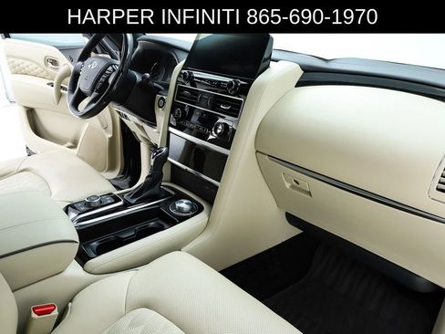 Used 2024 INFINITI QX80 Sensory image 33