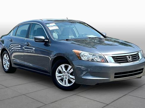 Used 2009 Honda Accord LX-P image 2